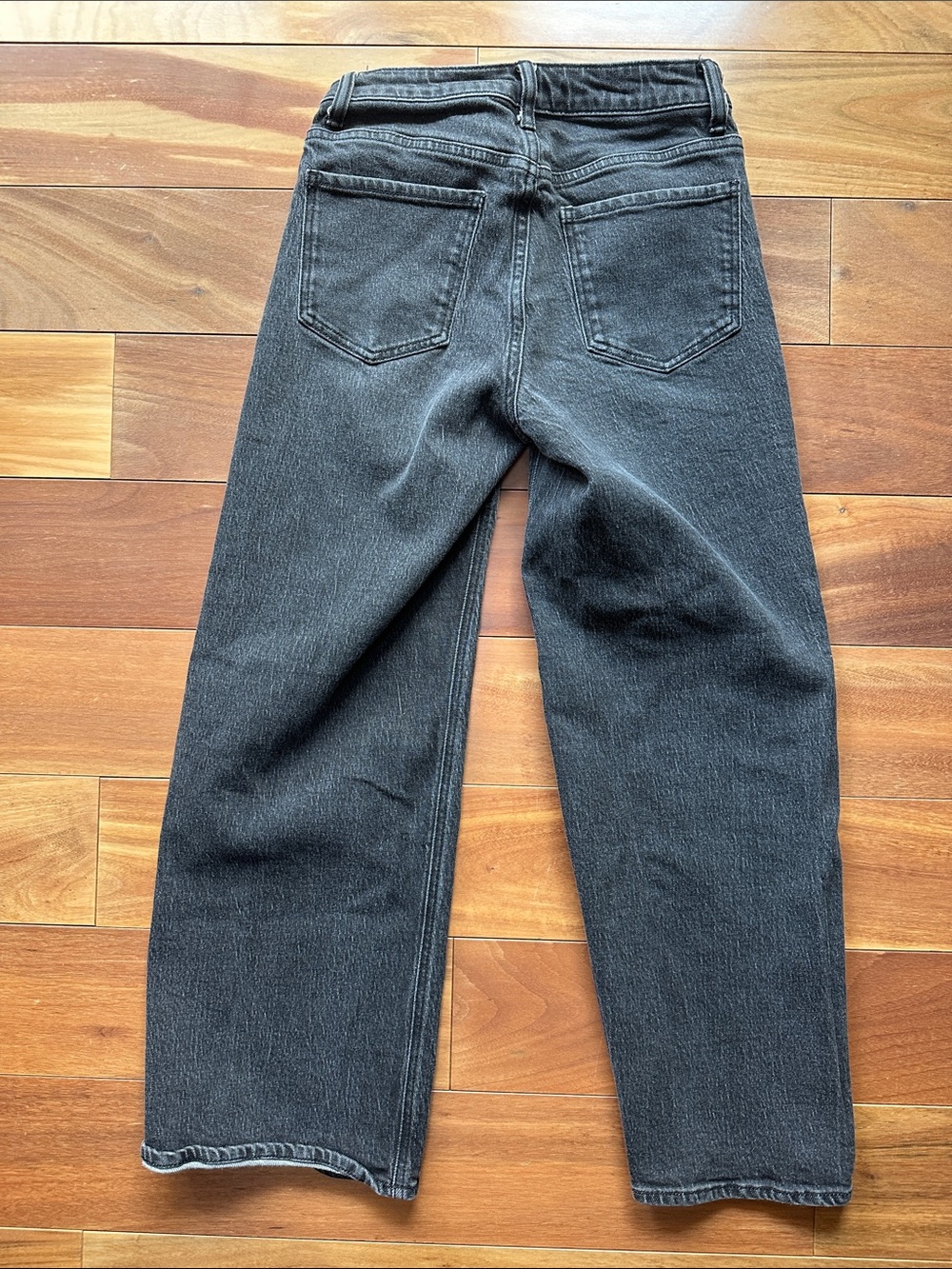 Quince Women’s Relaxed Straight Jeans 27 Inseam 28” - Picture 6 of 13